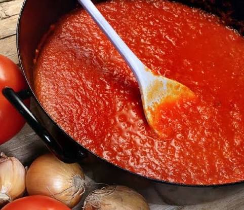 MOLHO DE TOMATE CASEIRO
